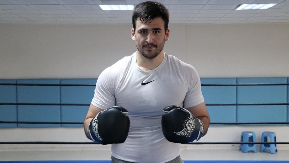 Milli boksör Emir Büyükdağ, Avrupa Şampiyonası için gün sayıyor